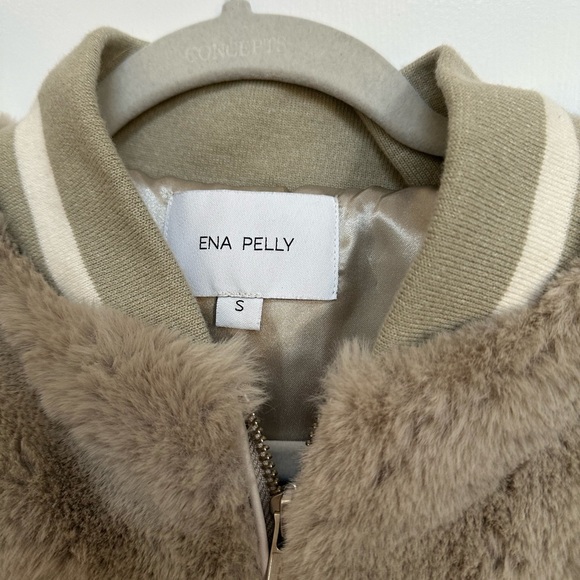 Ena Pelly Fur Cropped Bomber/ size AU 8 (US 4) Small. - Picture 2 of 2